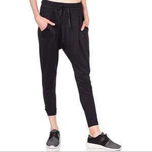 NIKE DRI-FIT Avant Move Harem Pant